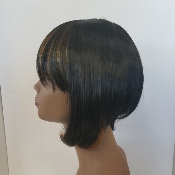 Sassy Black Synthetic Bob w/ Golden Highlights - Picture 2 of 5